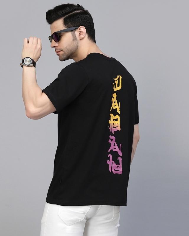 men's black printed t-shirt