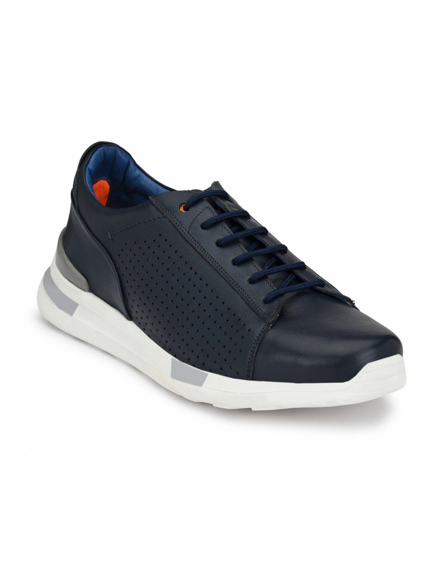 men's blue running shoes with laces