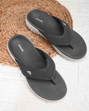 men's flip flops with knitted straps