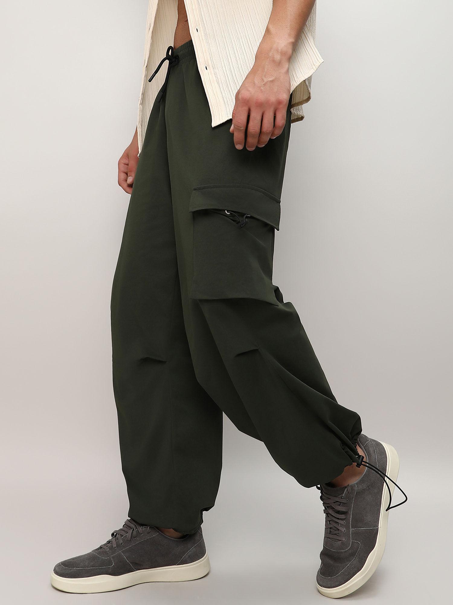 men's forest green solid cargo parachute trousers