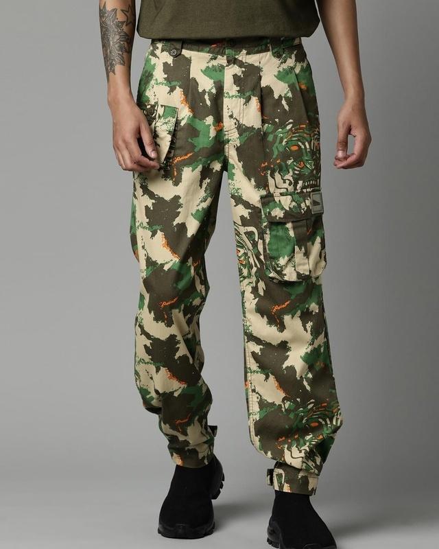 men's green camouflage printed trousers