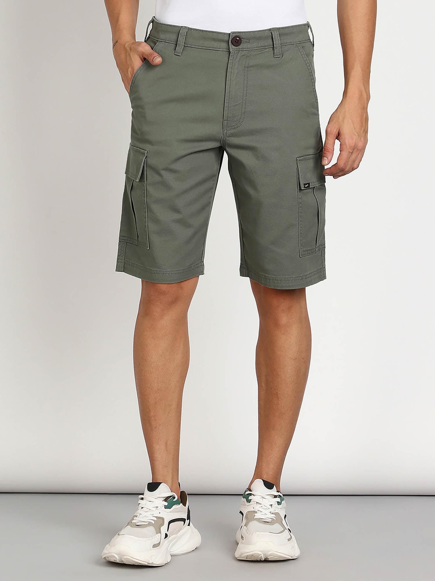 men's green cargo shorts