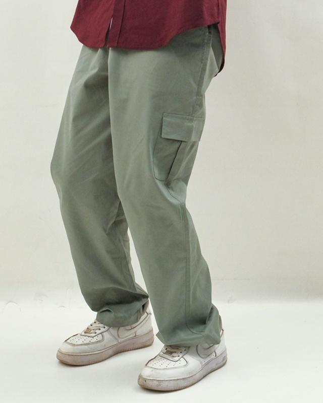 men's green loose comfort fit cargo pants