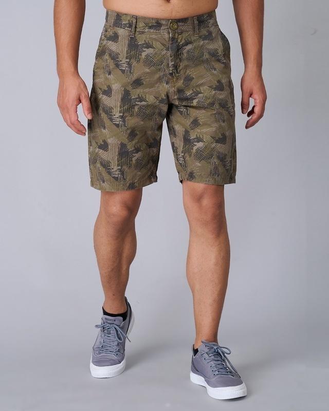 men's green printed slim fit shorts