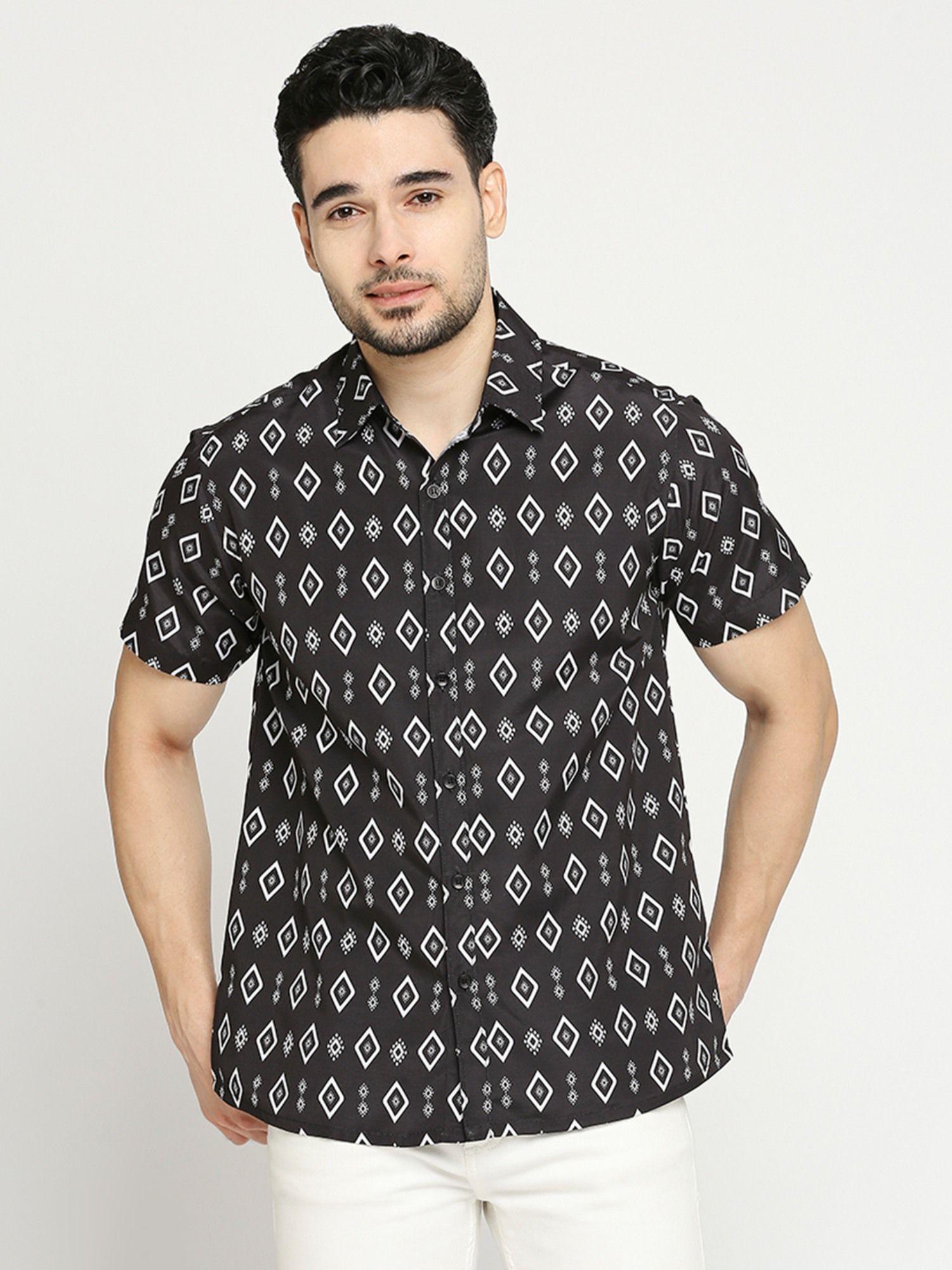 men's printed half sleeves regular fit spread collar shirt