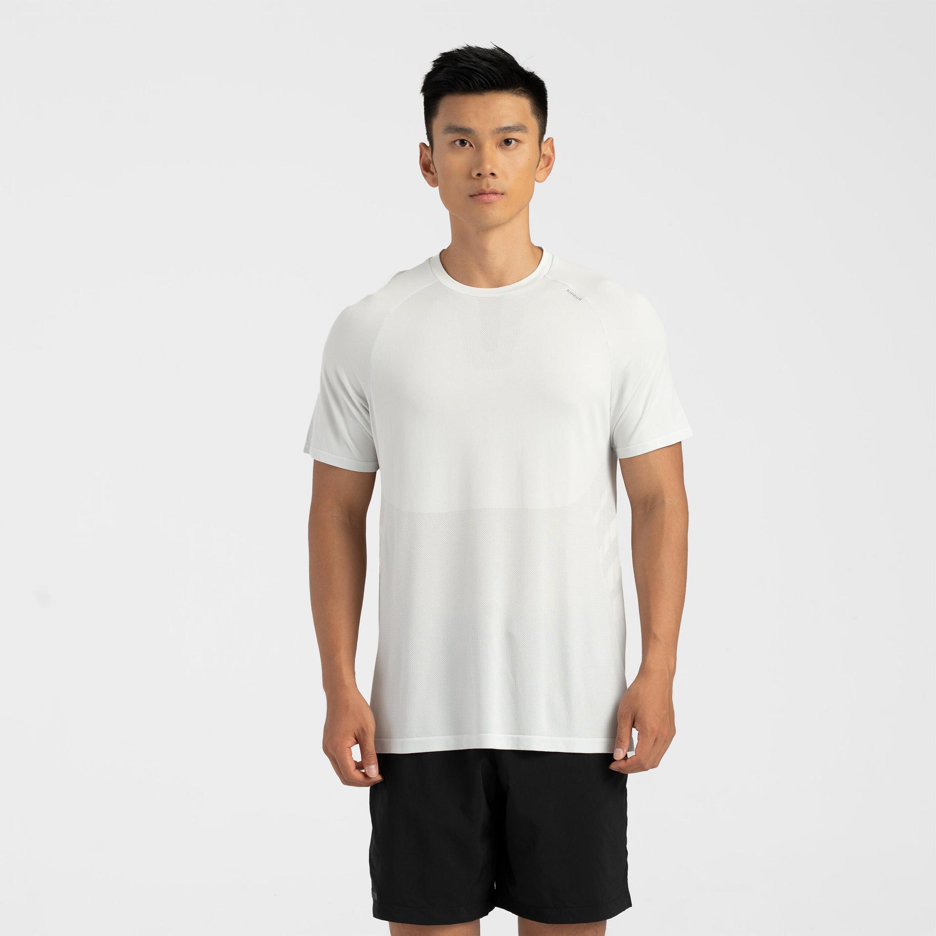 men's running seamless t-shirt kiprun run 500 comfort - light grey