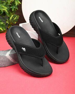 men's t-strap flip flops with knitted straps