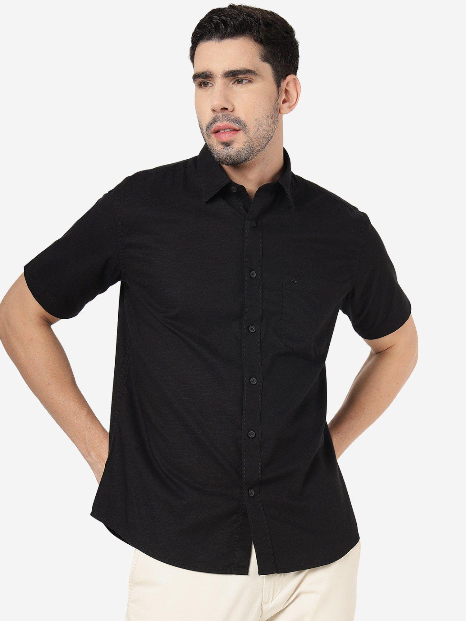 men 100% cotton solid black regular fit half sleeve semi casual shirt