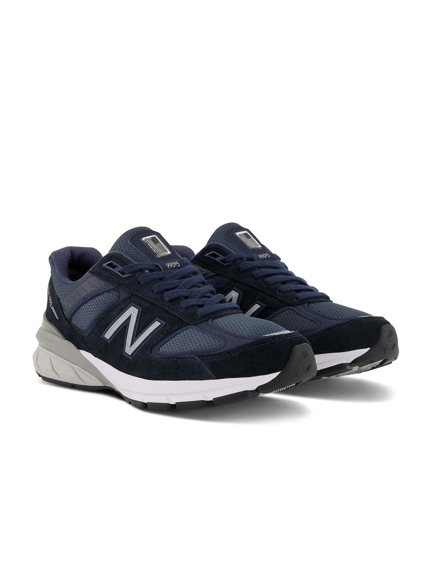 men 990 navy blue running shoes