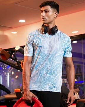 men abstract print relaxed fit t-shirt