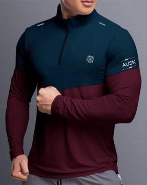 men athletic fit t-shirt with half-zip closure