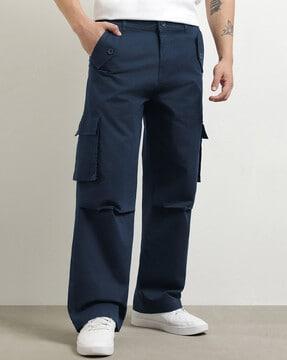 men baggy fit cargo pants with flap pockets