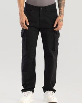 men baggy fit cargo pants with flap pockets