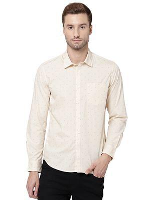 men beige modern fit printed casual shirt