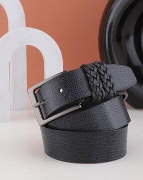 men belt with tang-buckle closure