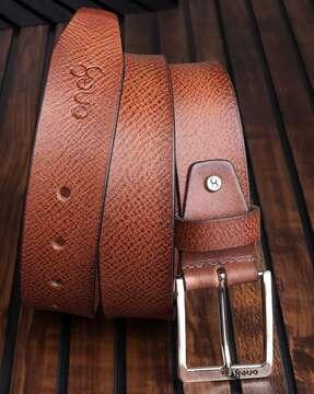 men belt with tang buckle closure