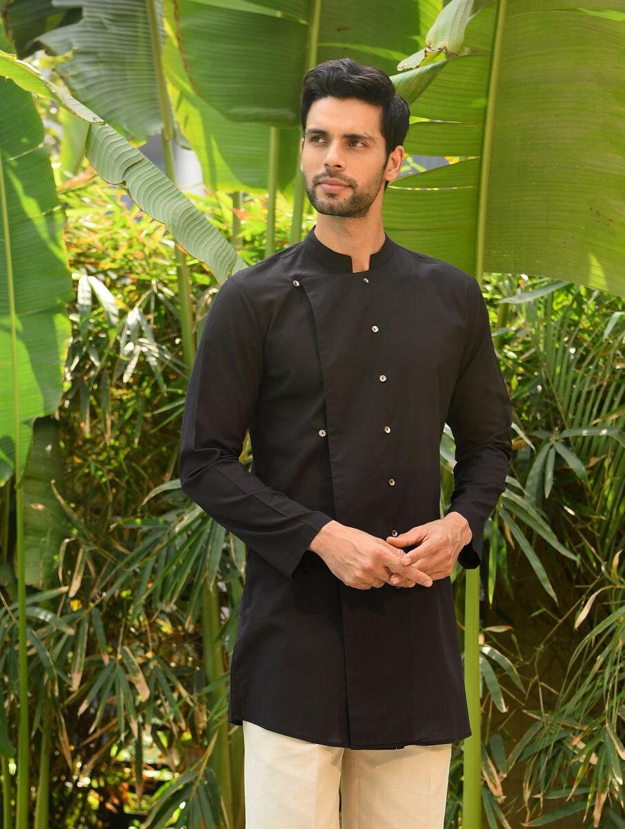 men black cotton solid mandarin collar regular fit kurta