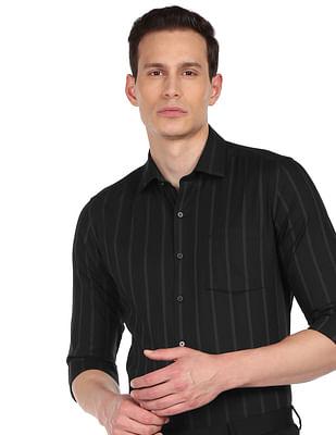 men black cutaway collar vertical stripe pure cotton formal shirt