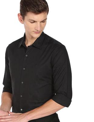 men black dobby weave slim fit formal shirt