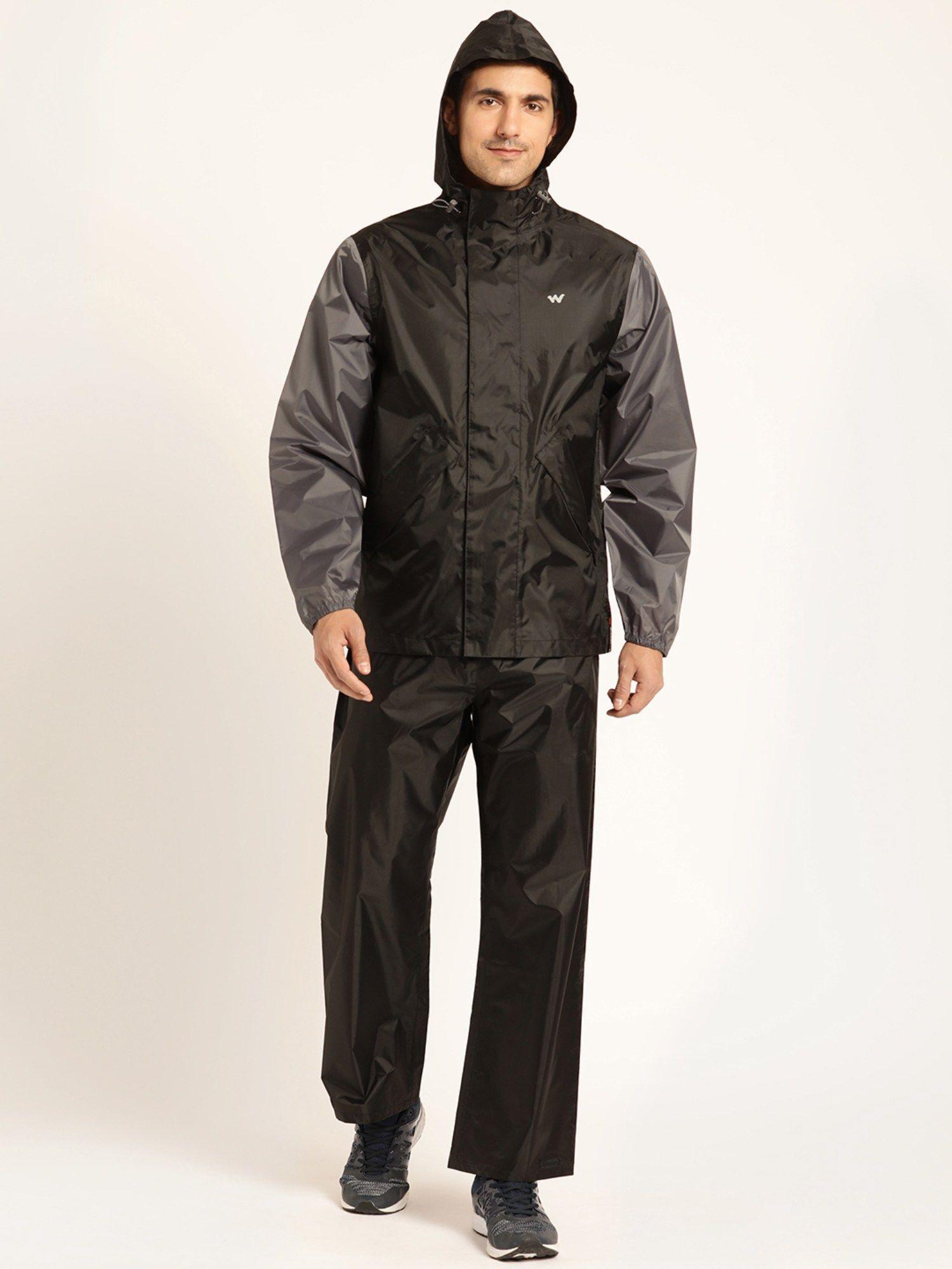 men black polyester colorblock rain jacket with pant (set of 2)