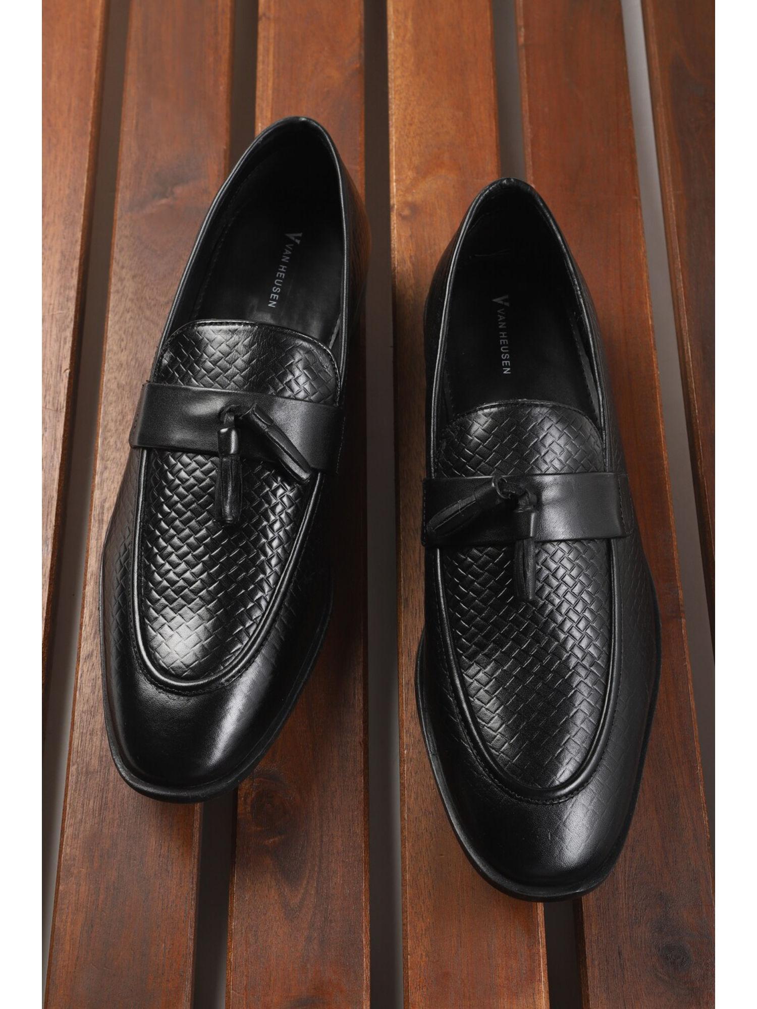 men black slip ons loafers