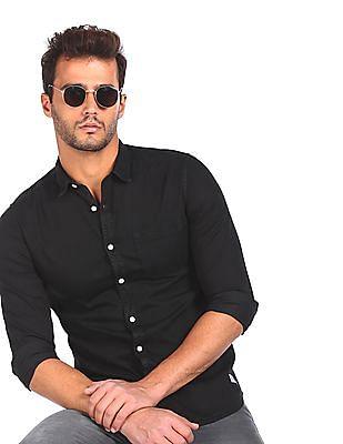 men black spread collar solid casual shirt