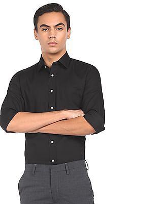 men black spread collar solid formal shirt