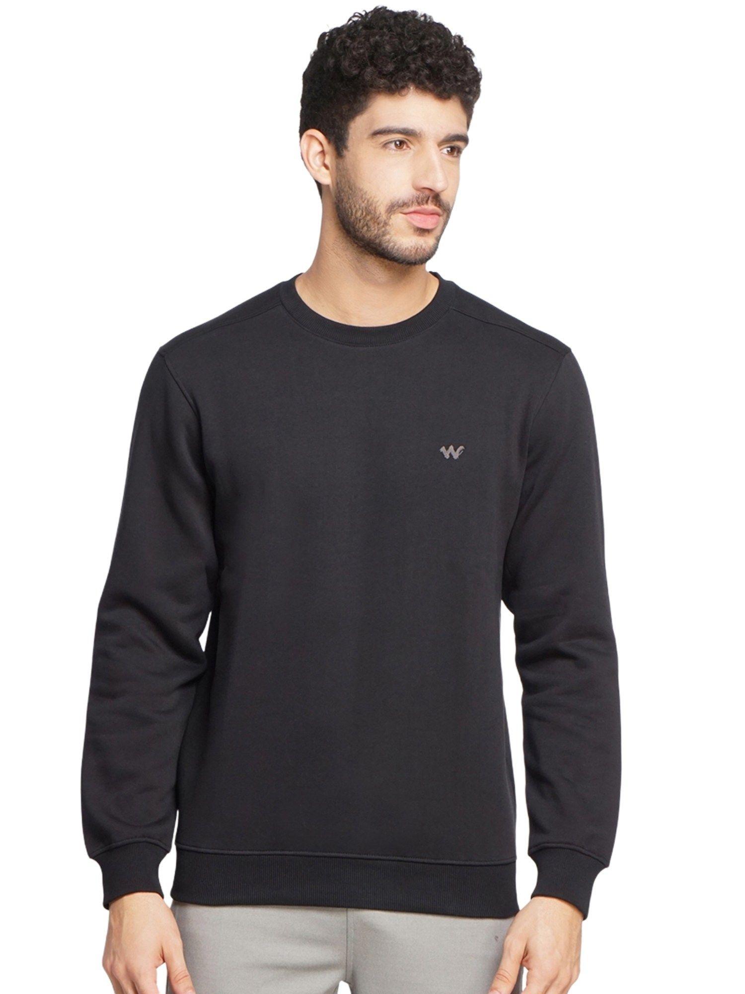 men black sweatshirt