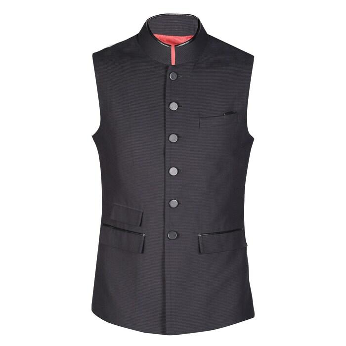 men black textured waistcoat