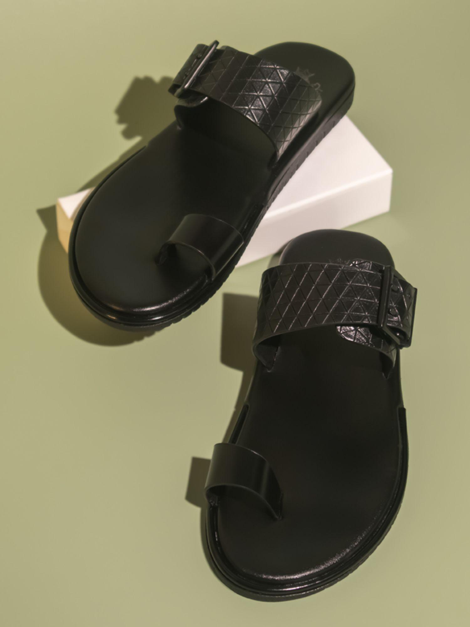 men black velcro sandals