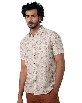 men block print regular fit shirt with patch pocket