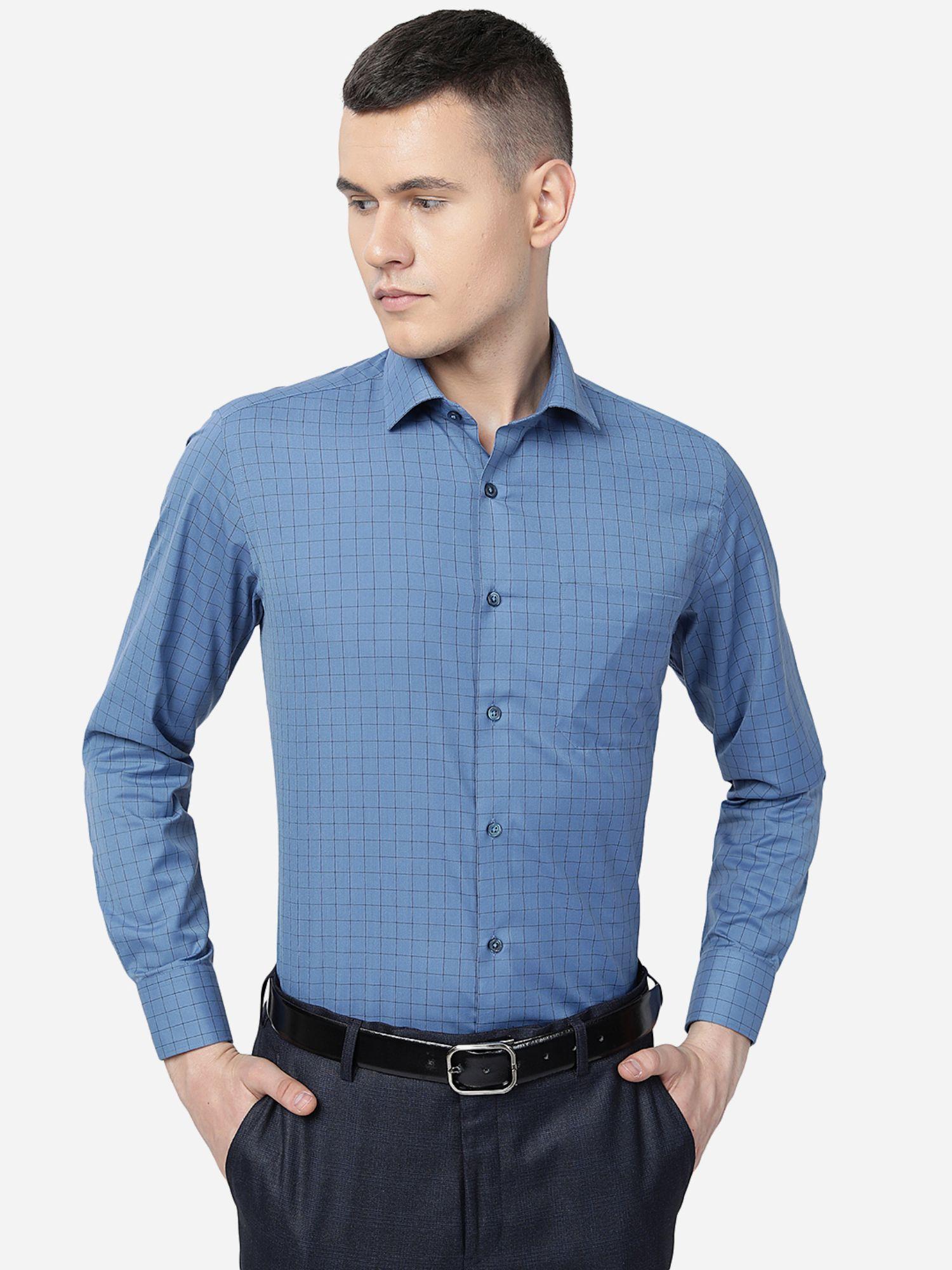 men blue cotton blend slim fit checks formal shirt
