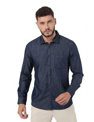 men blue slim fit solid chambray casual shirt