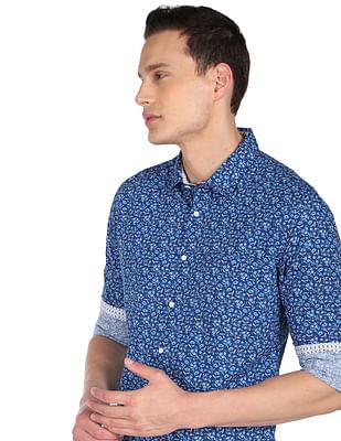 men blue spread collar floral print casual shirt