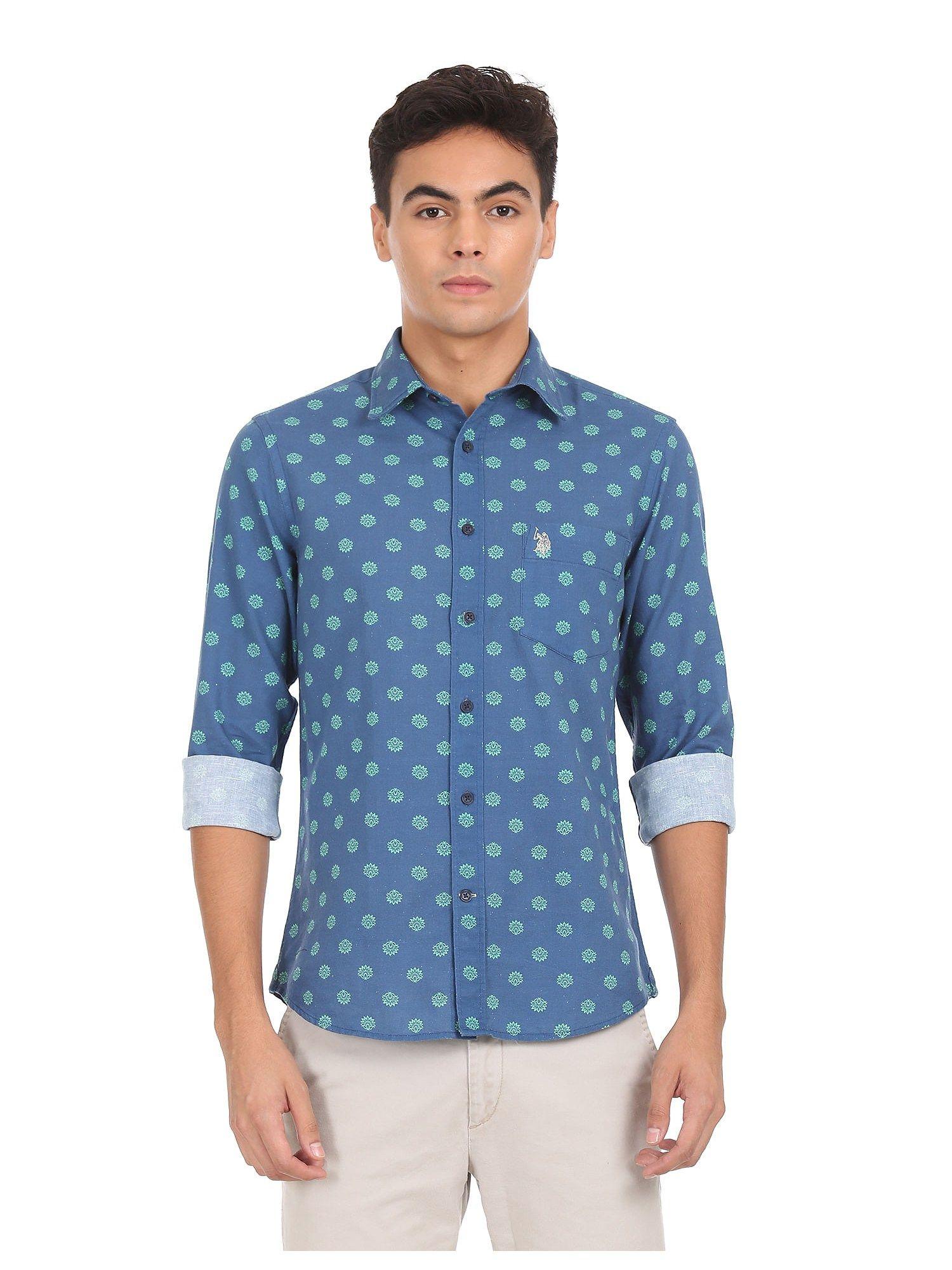 men blue spread collar printed casual shirt