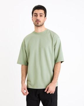 men boxy fit round-neck t-shirt with short sleeves