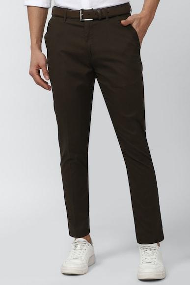 men brown solid carrot fit casual trousers