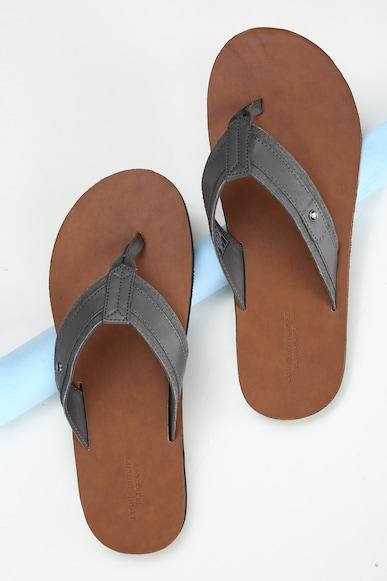 men brown solid flip flops