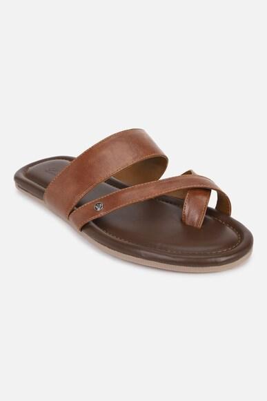 men brown solid flip flops