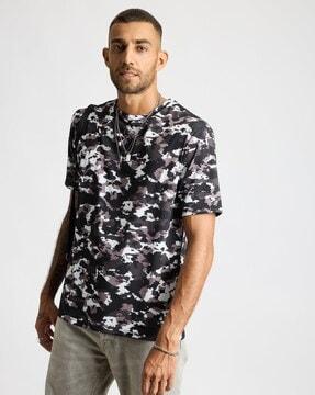 men camouflage print regular fit crew-neck t-shirt