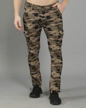 men camouflage print slim fit cargo pants