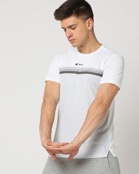 men checked regular fit crew-neck t-shirt