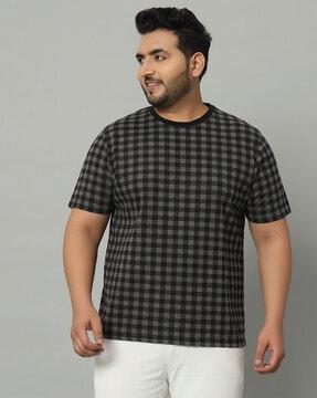 men checked regular fit round-neck t-shirt