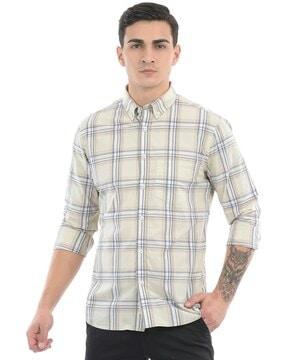 men checked regular fit shirt with patch-pocket