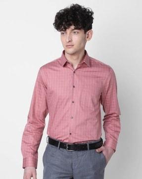 men checked regular fit shirt with patch pocket