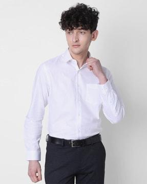 men checked regular fit shirt with patch pocket