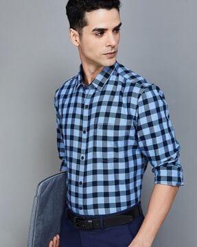 men checked regular fit shirt with patch pocket