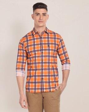 men checked regular fit shirt with patch pocket