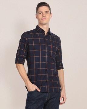 men checked regular fit shirt with patch pocket