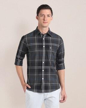 men checked regular fit shirt with patch pocket